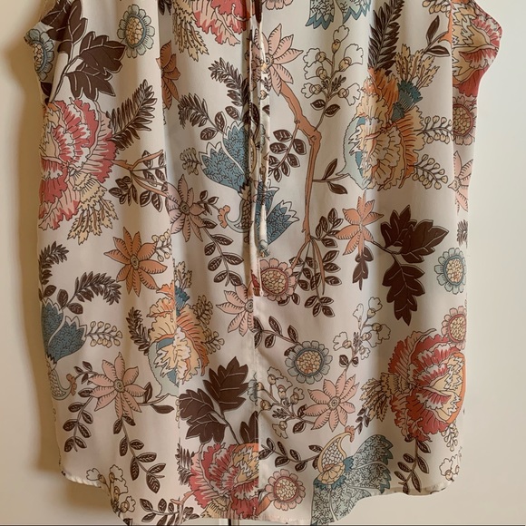 LOFT sleeveless blouse - Picture 3 of 7